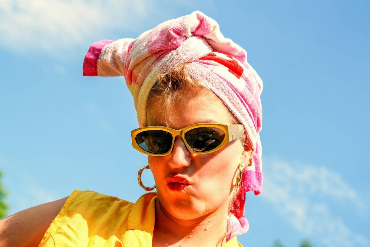 Why Your Routine Needs a Trendy Headscarf (And How to Style It Like a Pro)